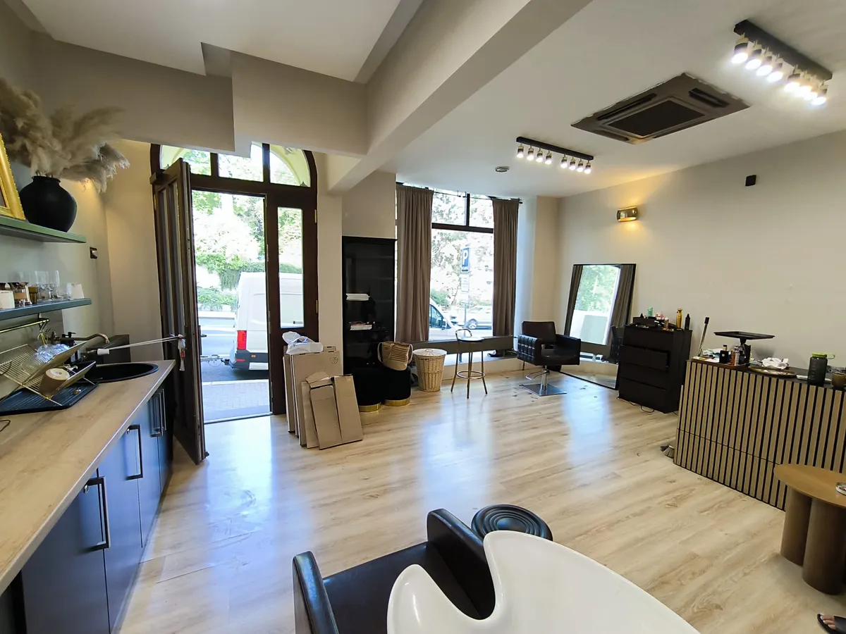 Pronájem obchodního prostoru 65 m²